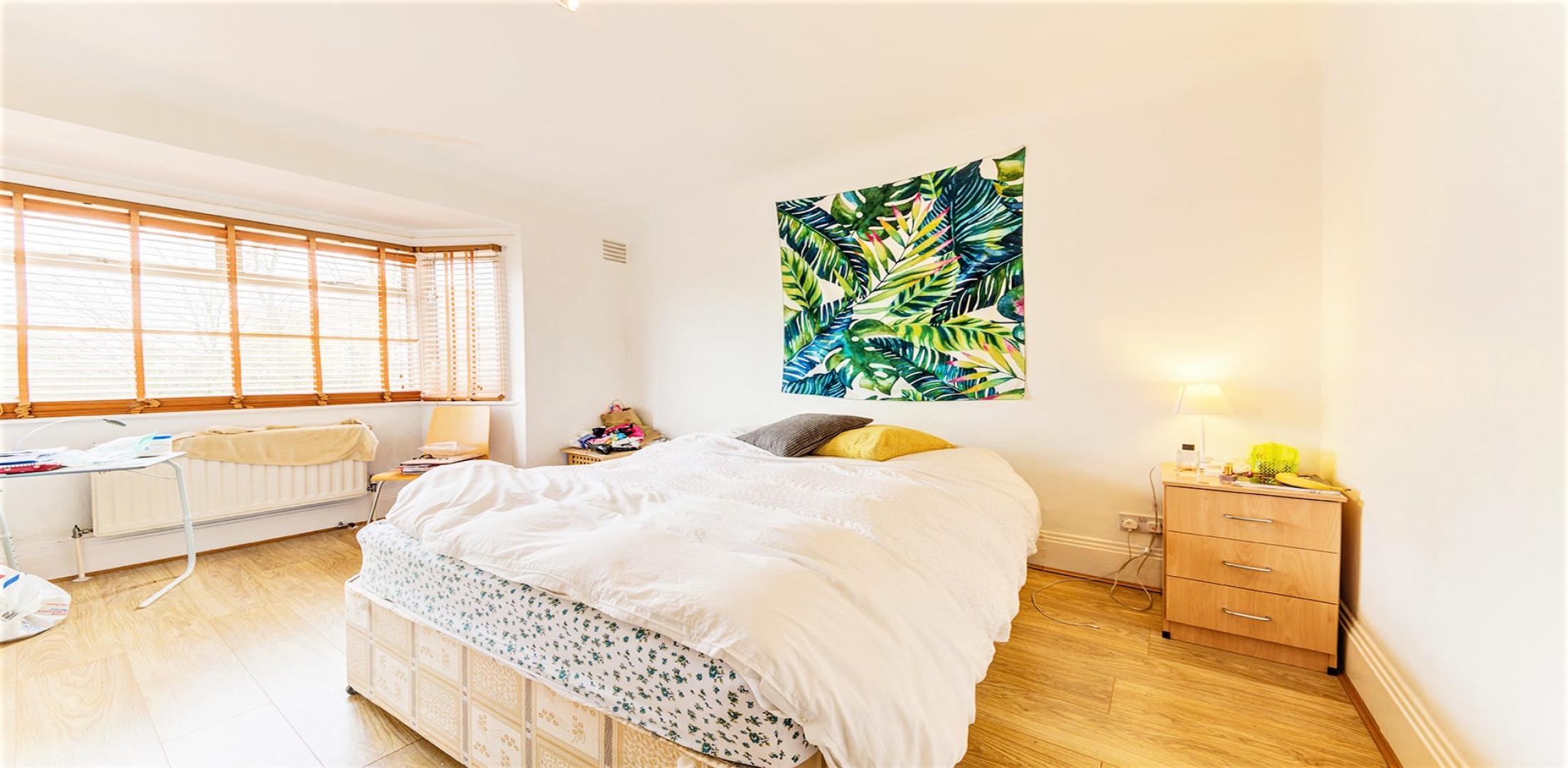 			2 Bedroom, 1 bath, 1 reception Flat			 Sherriff Road, WEST HAMPSTEAD